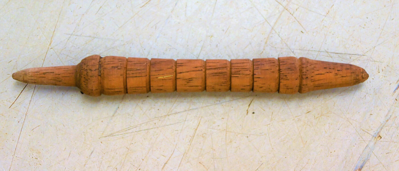 An artisanal dibble stick for the high-end propagator