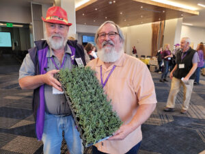 Clive Larkman (left) with Lloyd Traven from Peace Tree Farm, Pennsylvania. (Image: Clive Larkman)