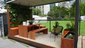 ‘The Green Escape’ by Sharpe Landscape Design connects with nature in this balcony garden (images supplied by Karen Smith)