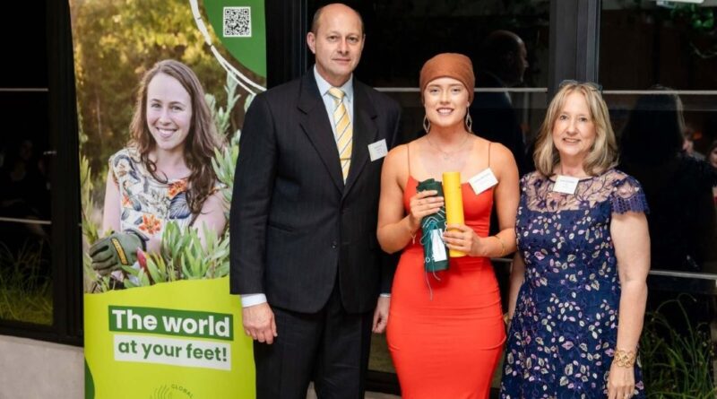 Left to right, BBM Chair Marco Colli, 2025 Horticulture Scholar Jaimee Abrahams from NSW, and BBM CEO Suellen McCaffrey (Image: BBM)